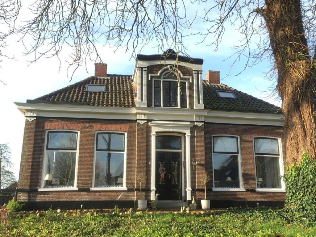 Onder De Boom Bed & Breakfast Gerkesklooster Bagian luar foto